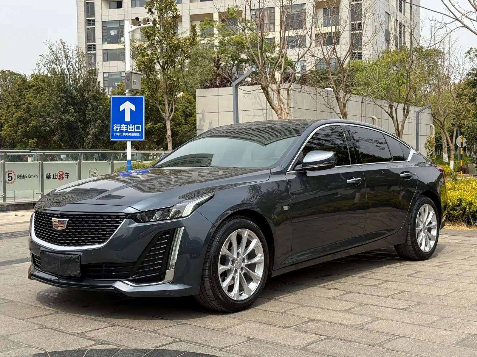 CADILLAC CT5 2021