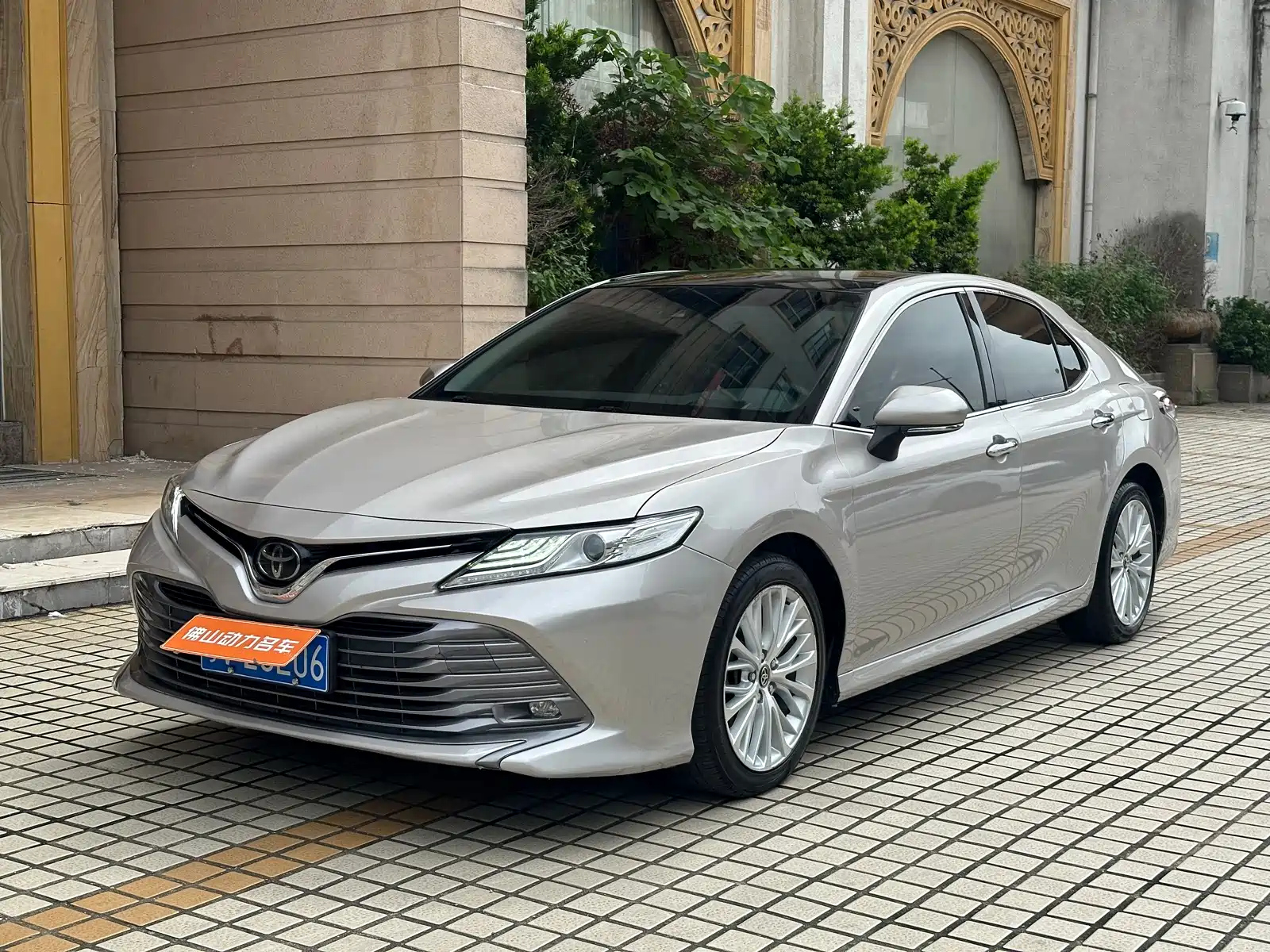 TOYOTA CAMRY 2019