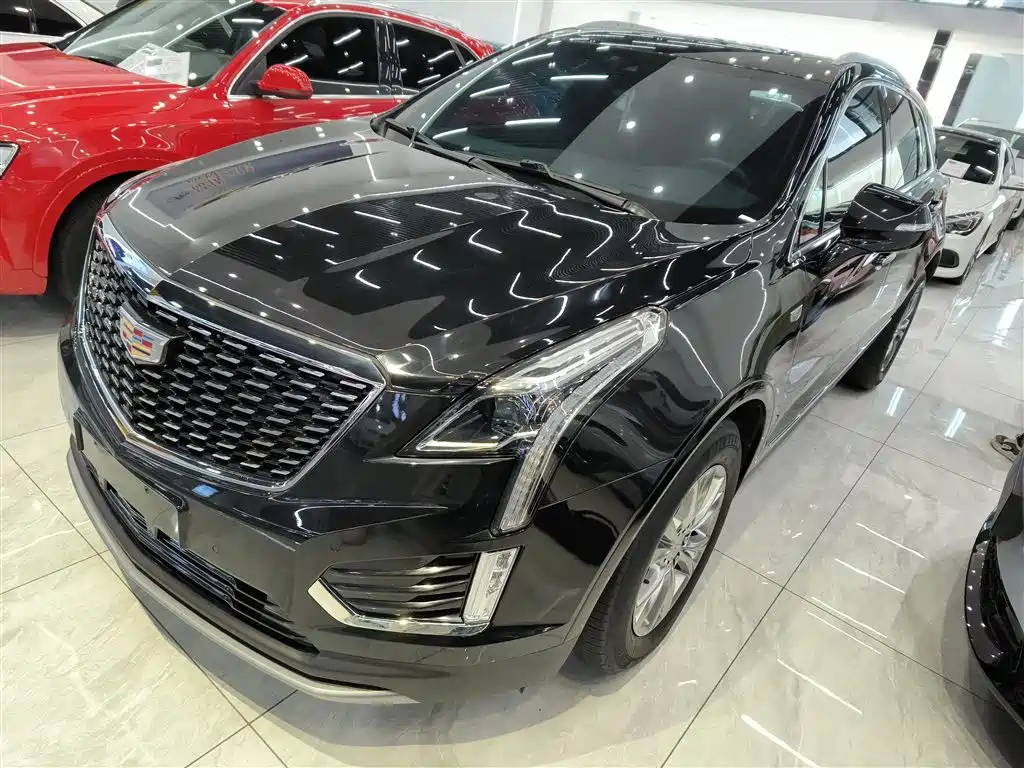 CADILLAC XT5