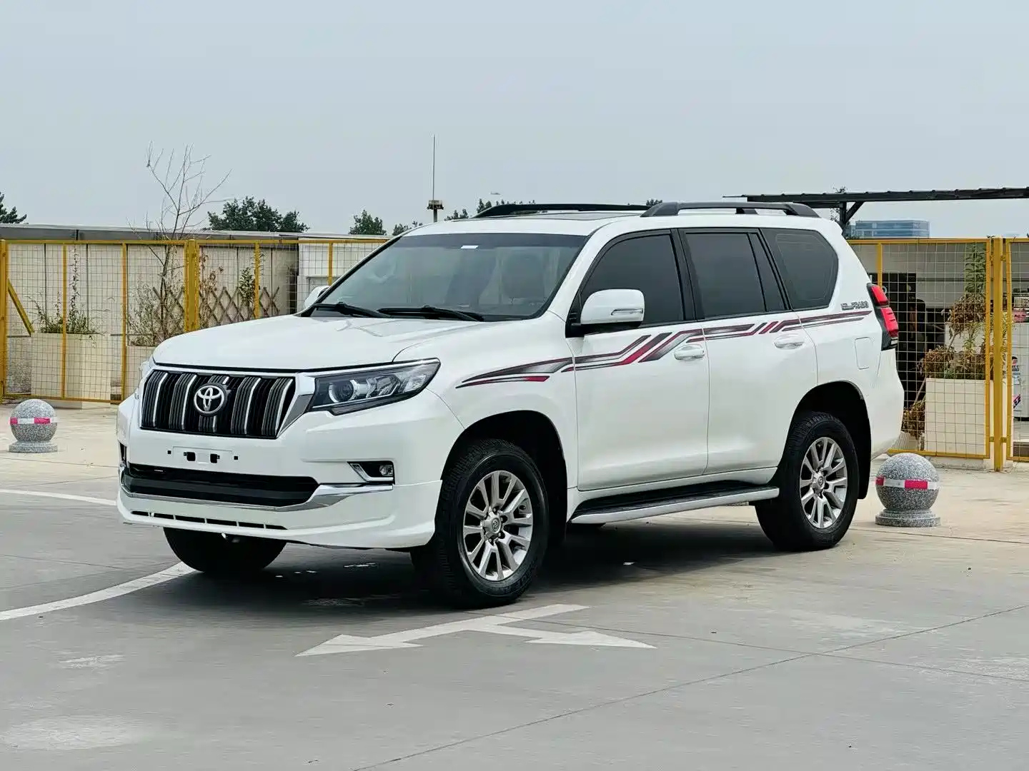 TOYOTA PRADO 2018