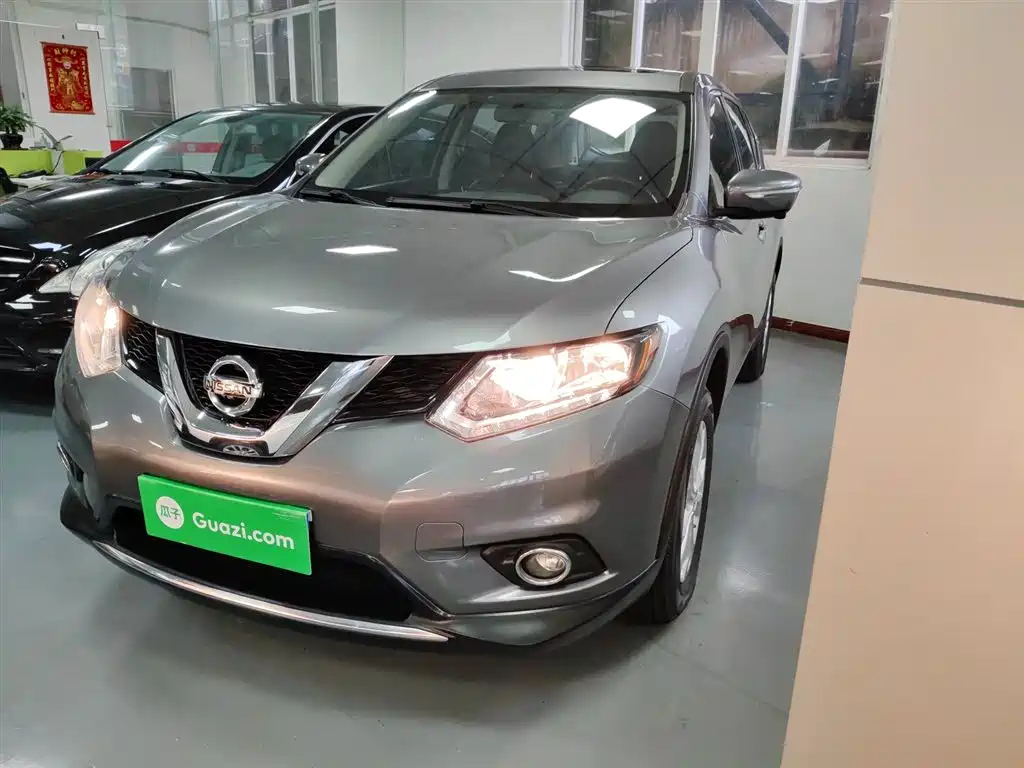 NISSAN X-TRAIL 2014