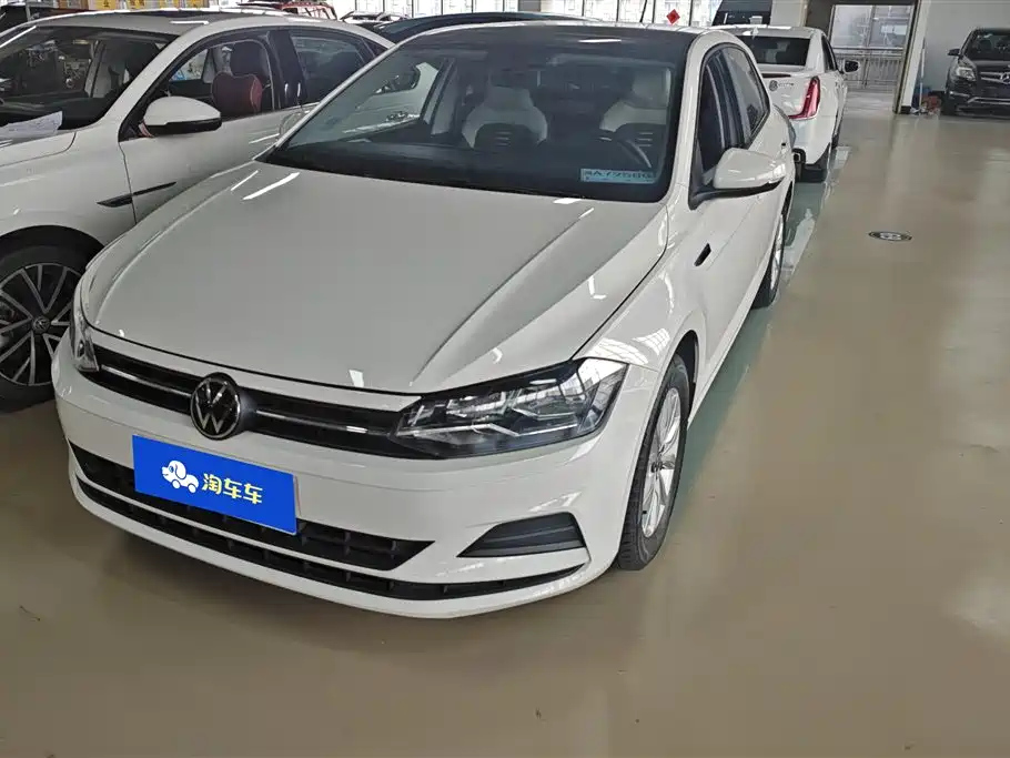 VOLKSWAGEN POLO 2019
