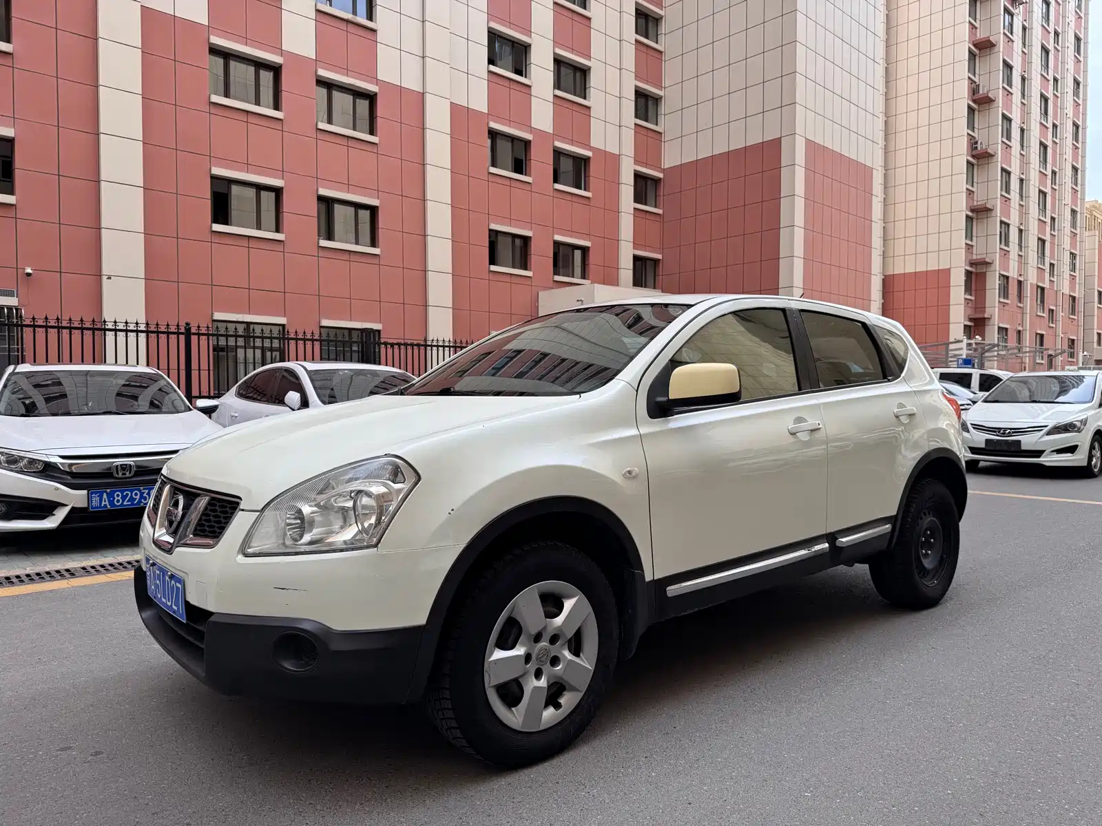 NISSAN QASHQAI 2011