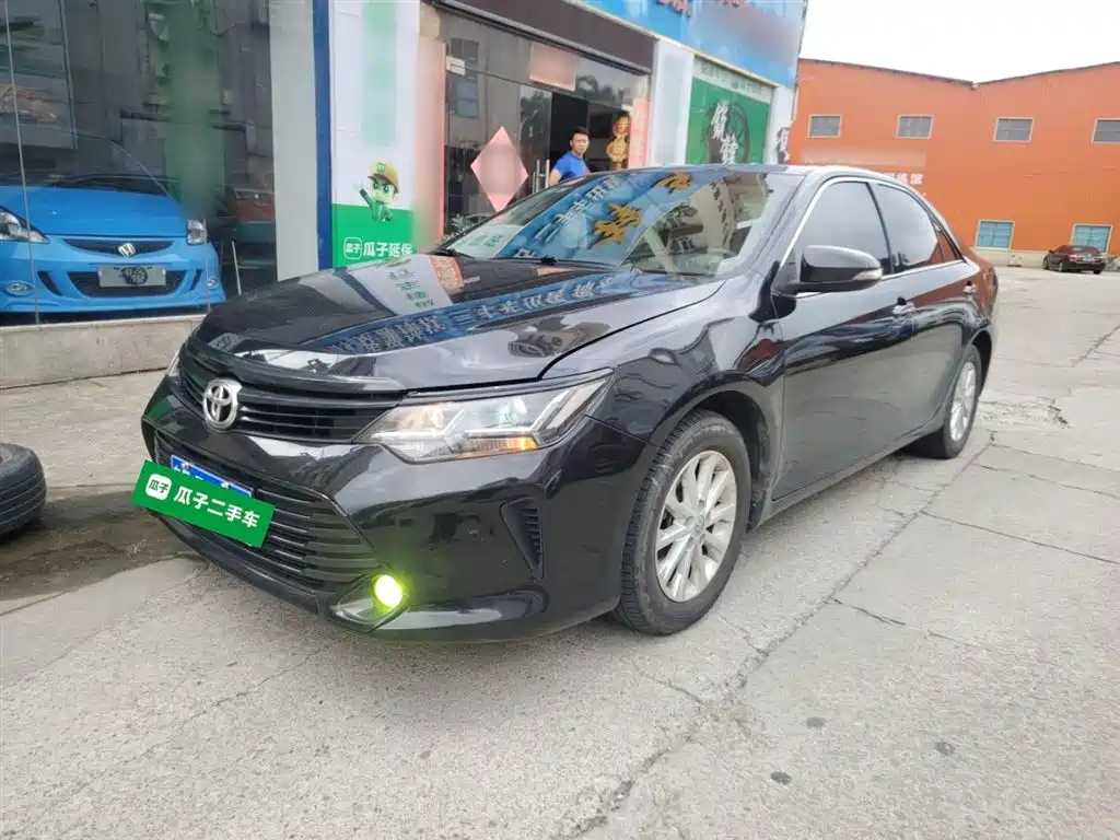 TOYOTA CAMRY 2016