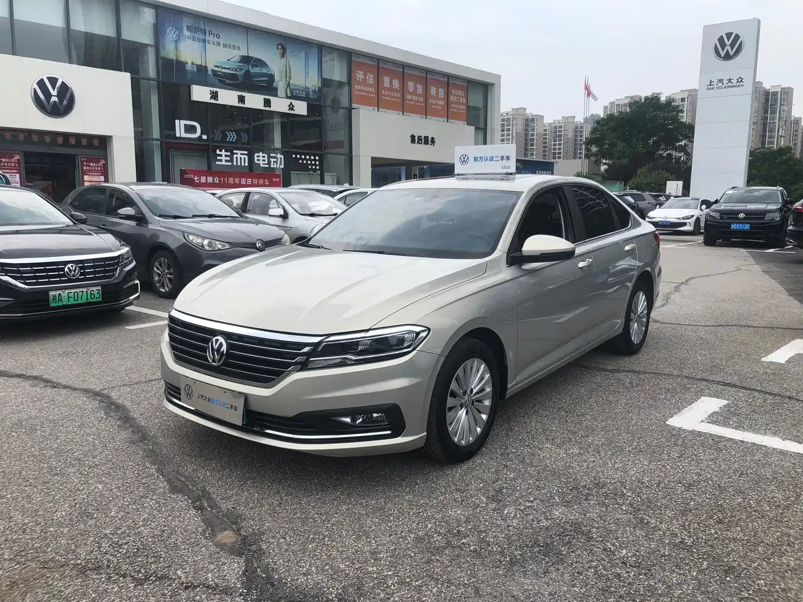 VOLKSWAGEN LAVIDA 2019