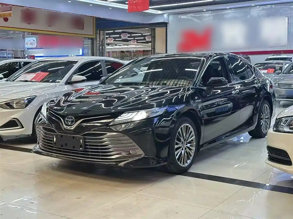 TOYOTA CAMRY 2019