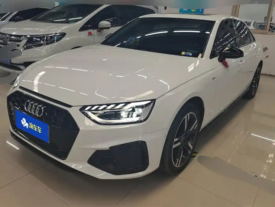 AUDI A4L 2022