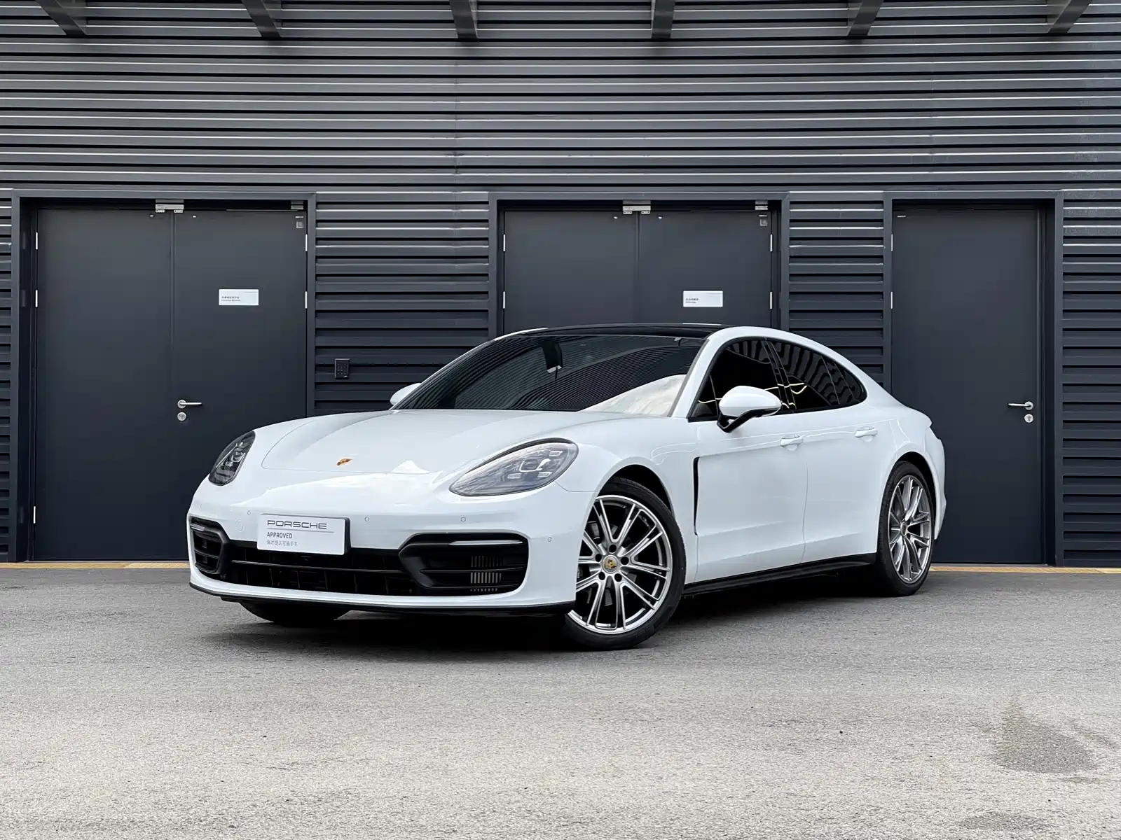 PORSCHE PANAMERA 2022