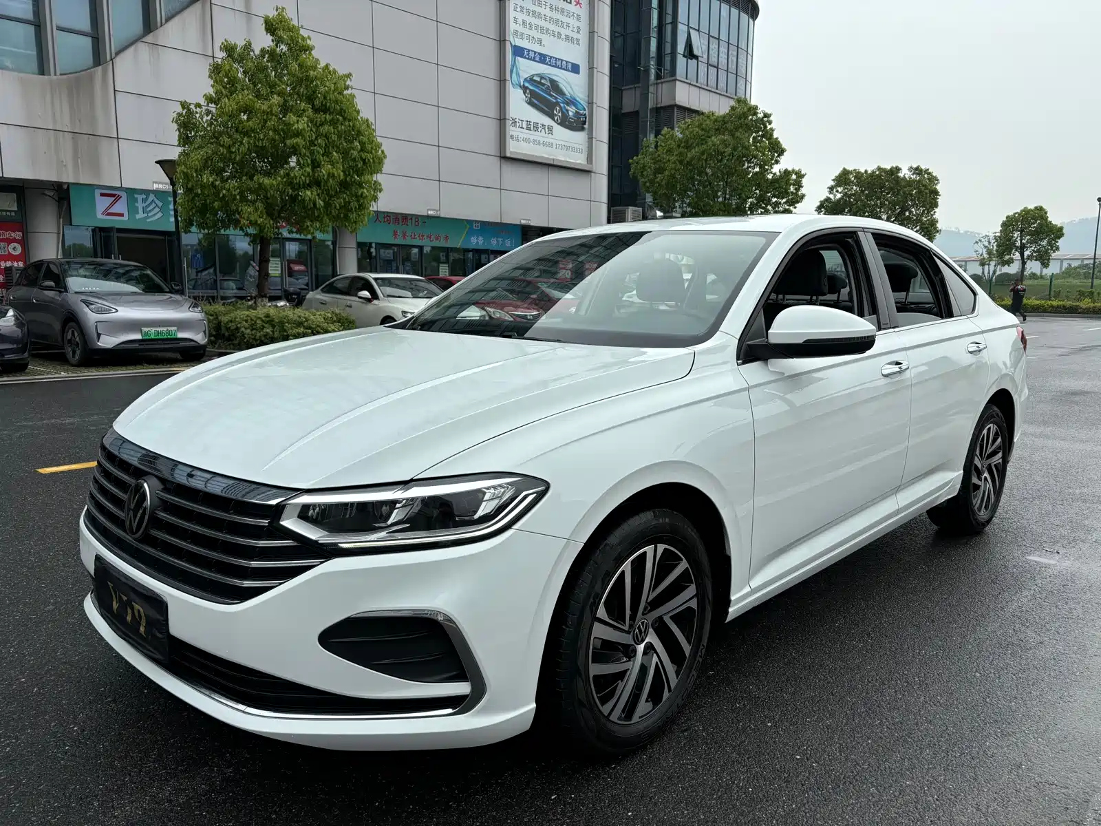 VOLKSWAGEN LAVIDA 2023