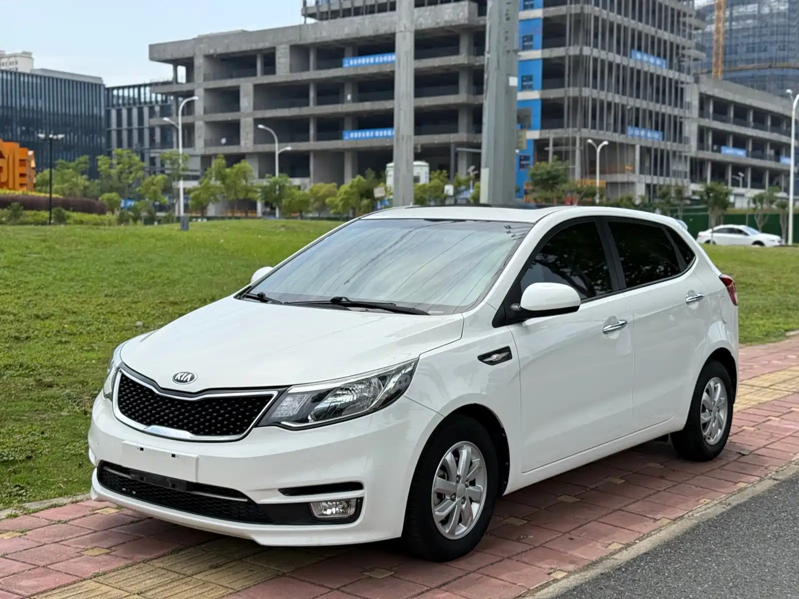 KIA K2 2015