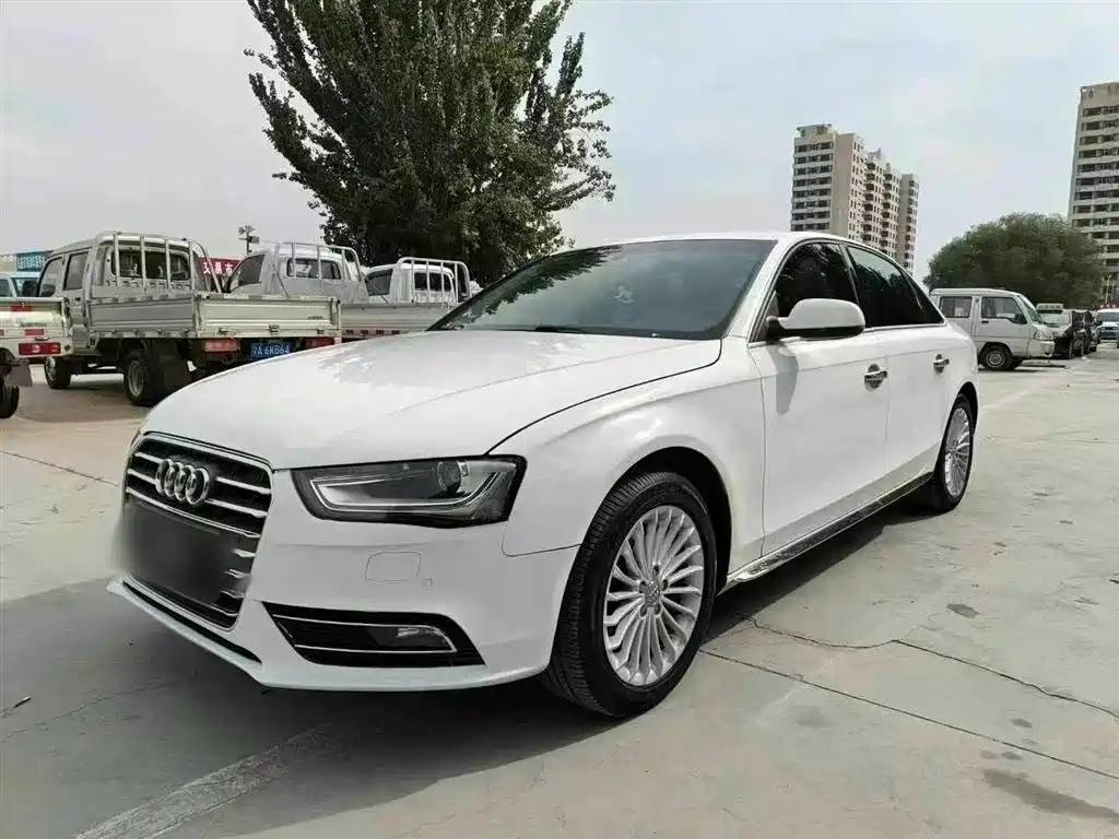 AUDI A4L 2015