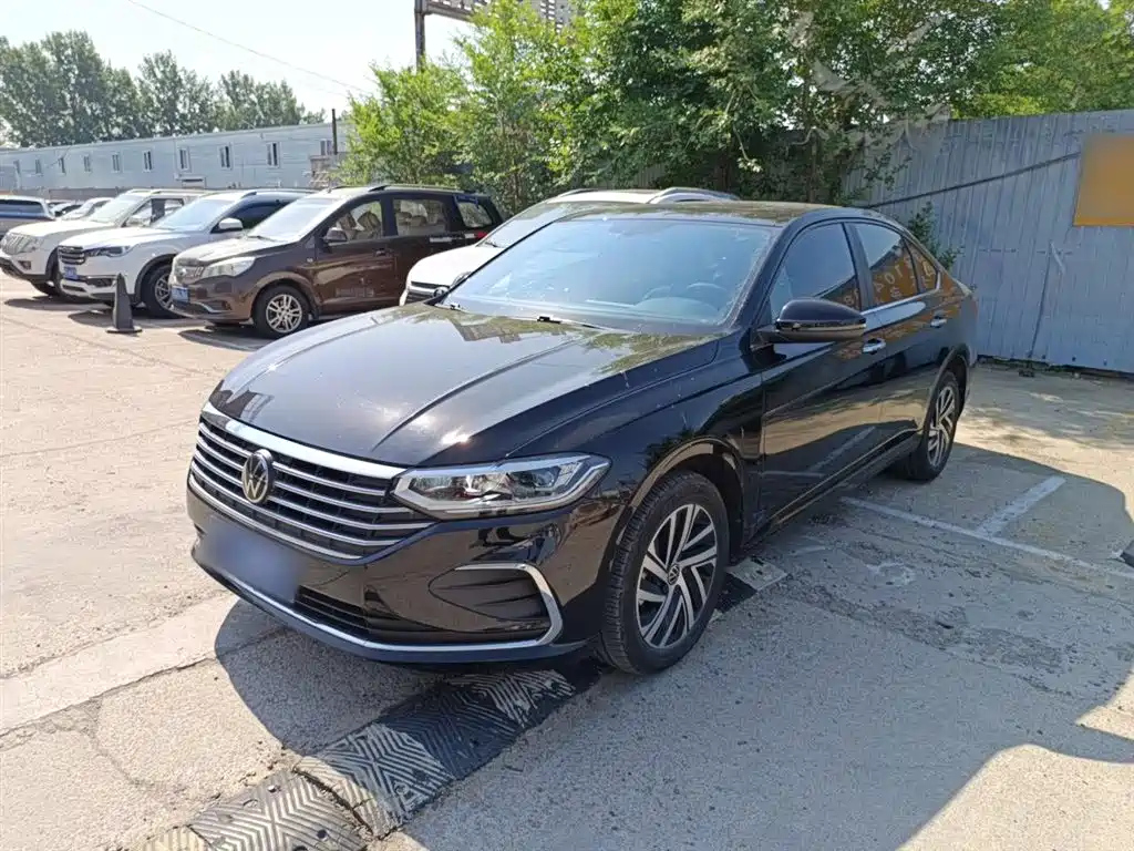 VOLKSWAGEN LAVIDA 2023