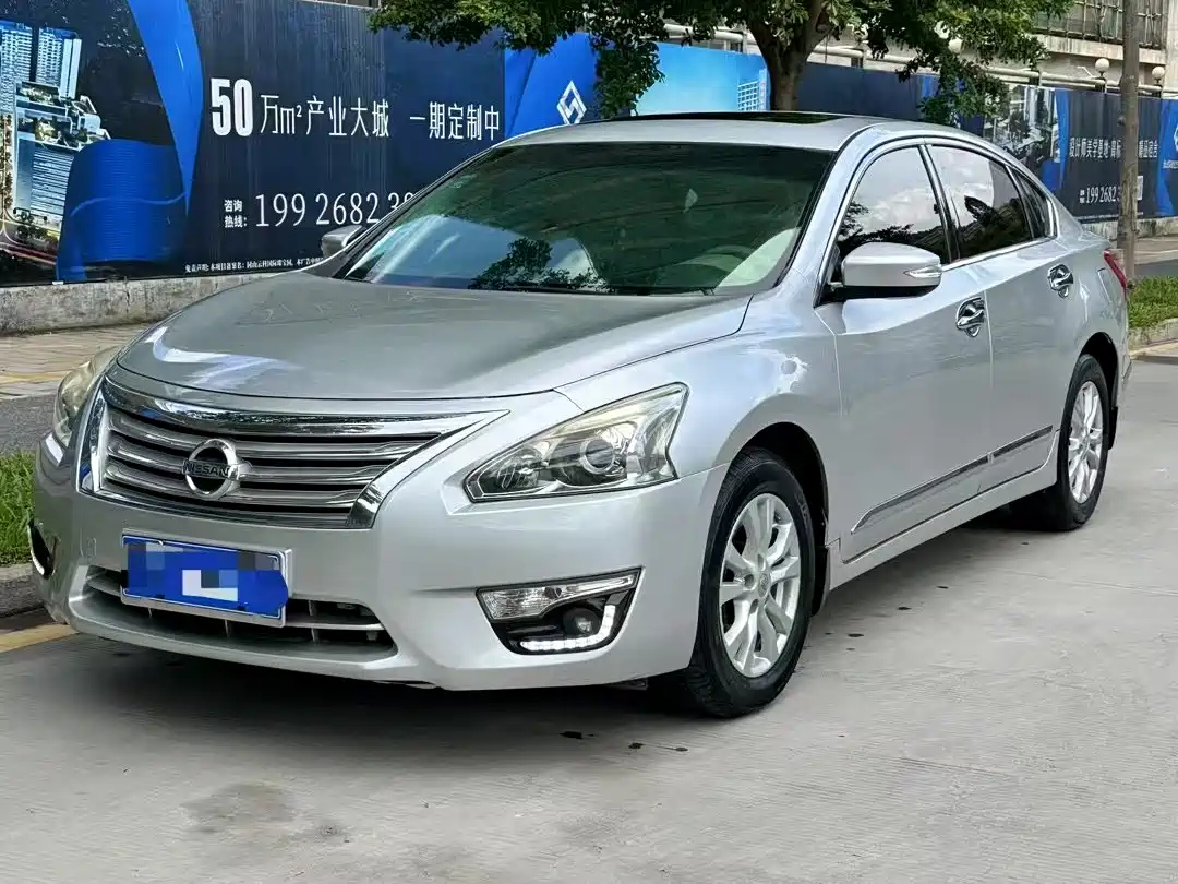 NISSAN TEANA 2013