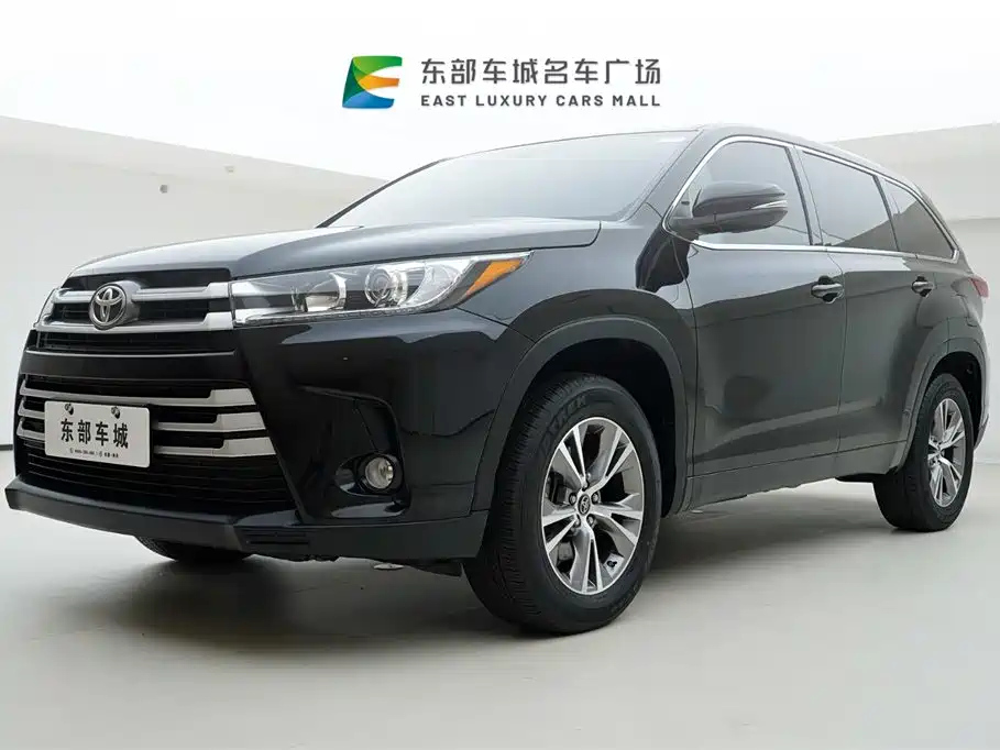 TOYOTA HIGHLANDER