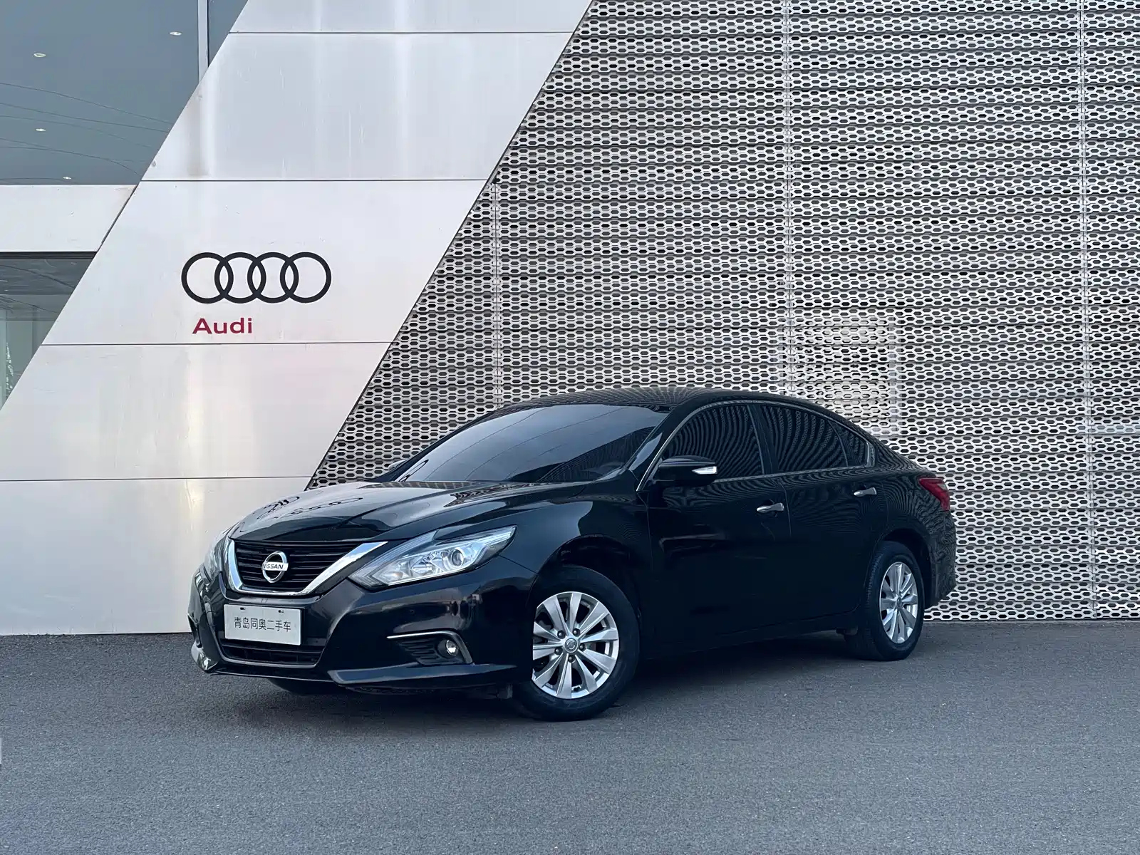 NISSAN TEANA 2016