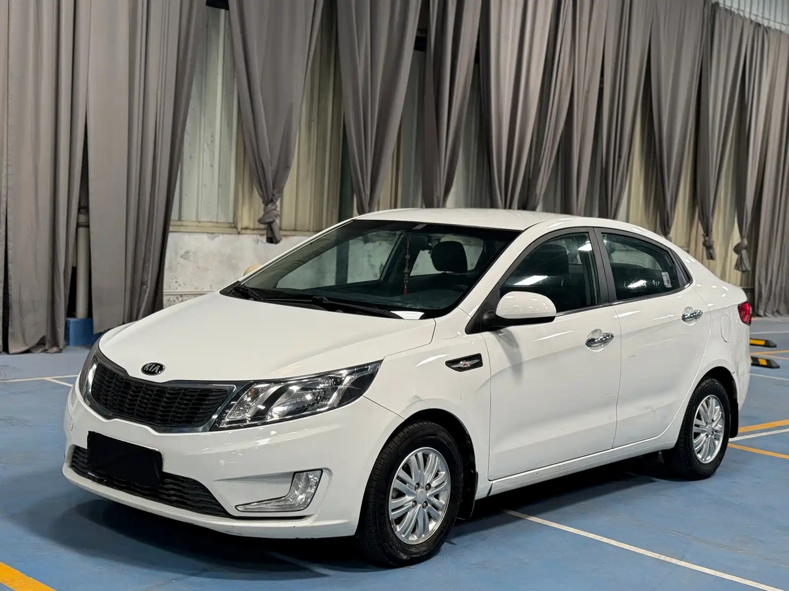 KIA K2