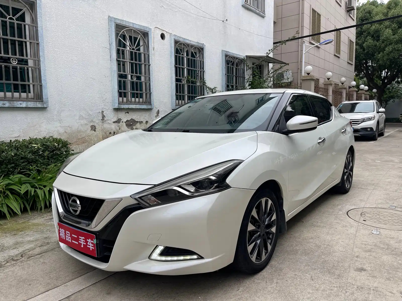 NISSAN LANNIA 2016
