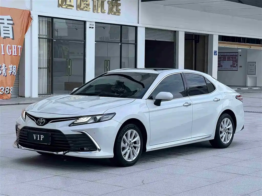 TOYOTA CAMRY 2023