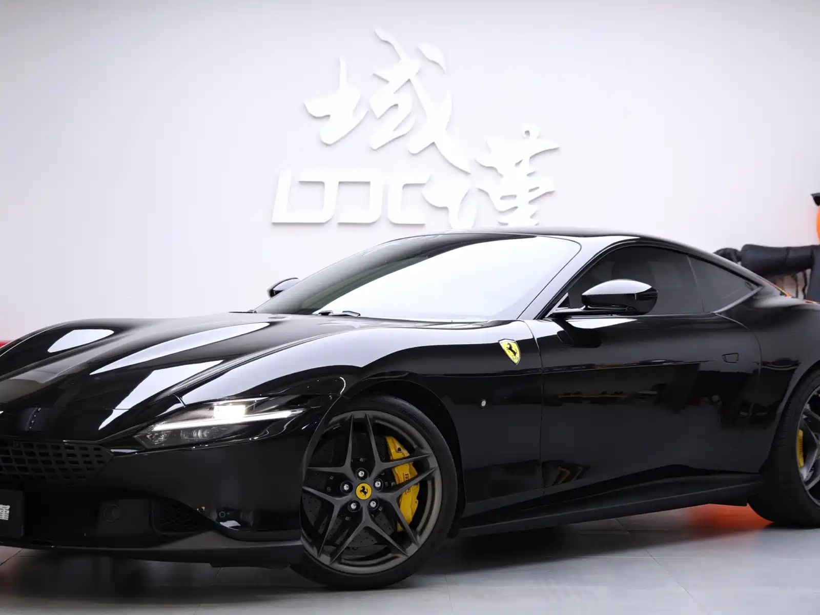 FERRARI ROMA 2020