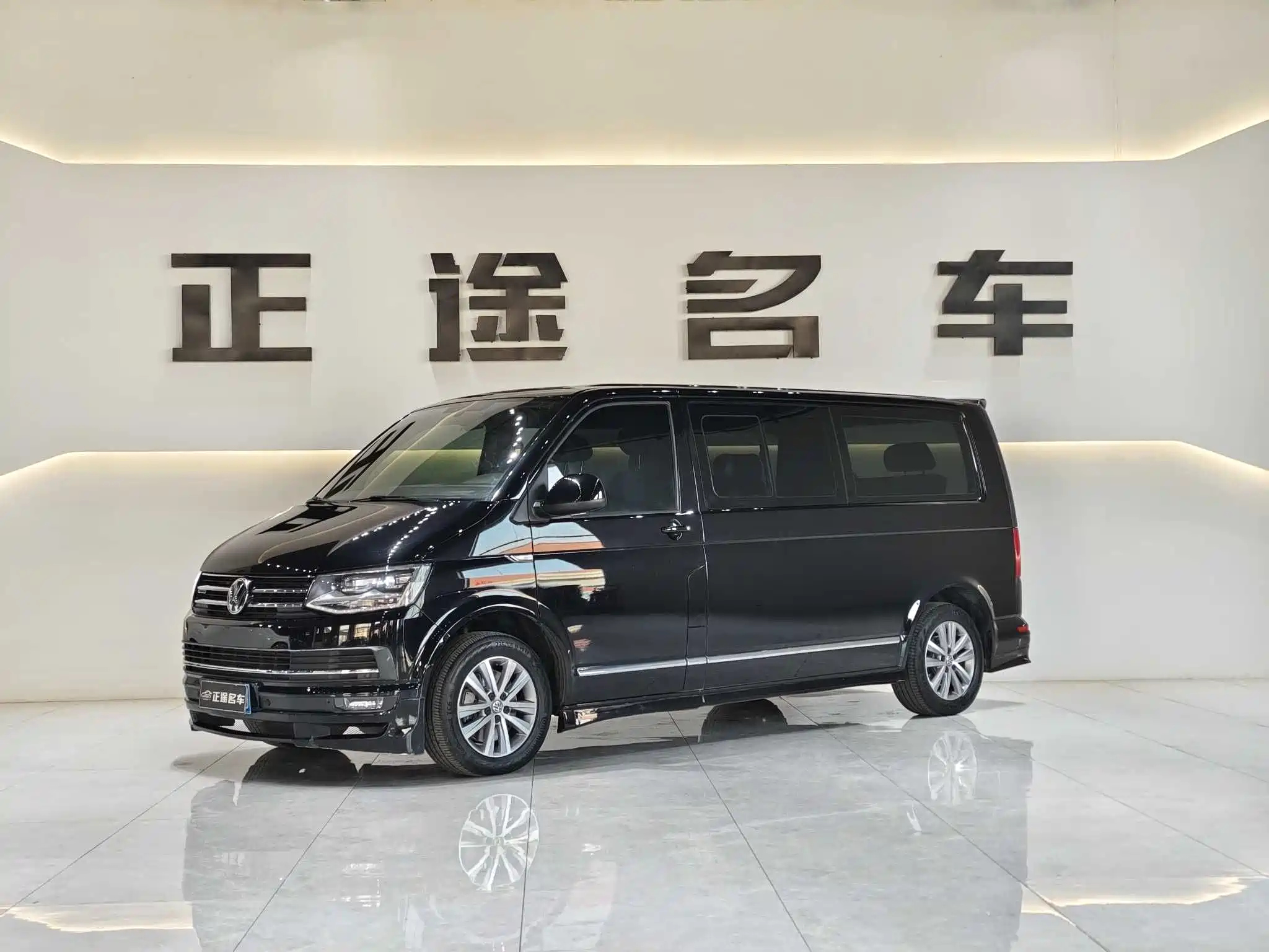 VOLKSWAGEN CARAVELLE 2018