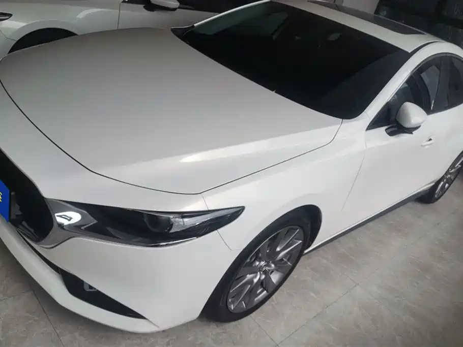 MAZDA 3 AXELA 2021