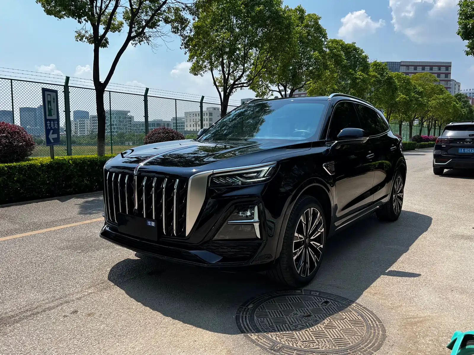 HONGQI HS5 2023