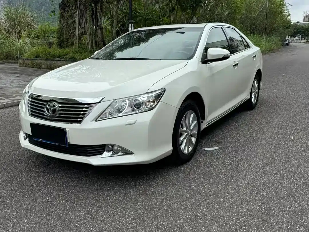 TOYOTA CAMRY 2012