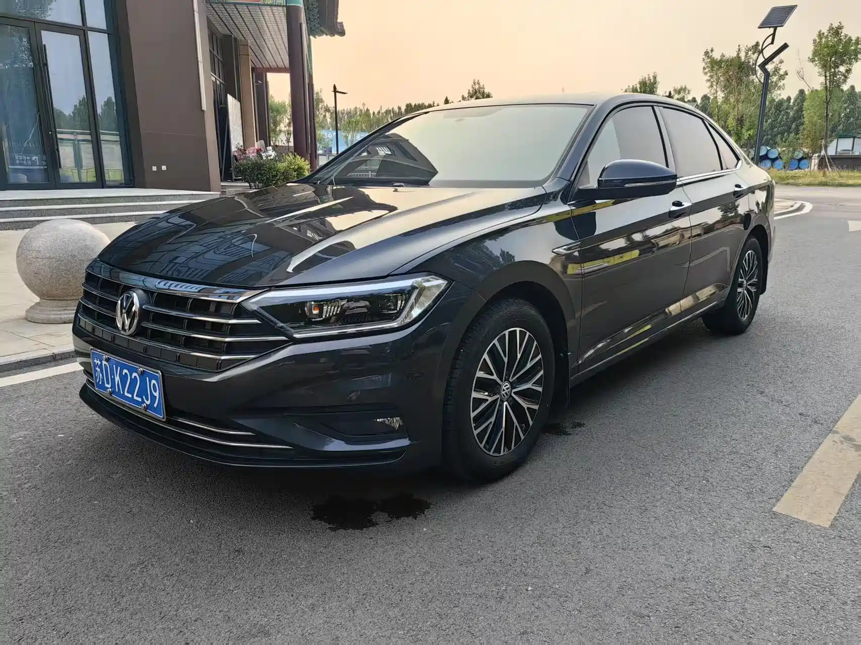 VOLKSWAGEN SAGITAR 2020
