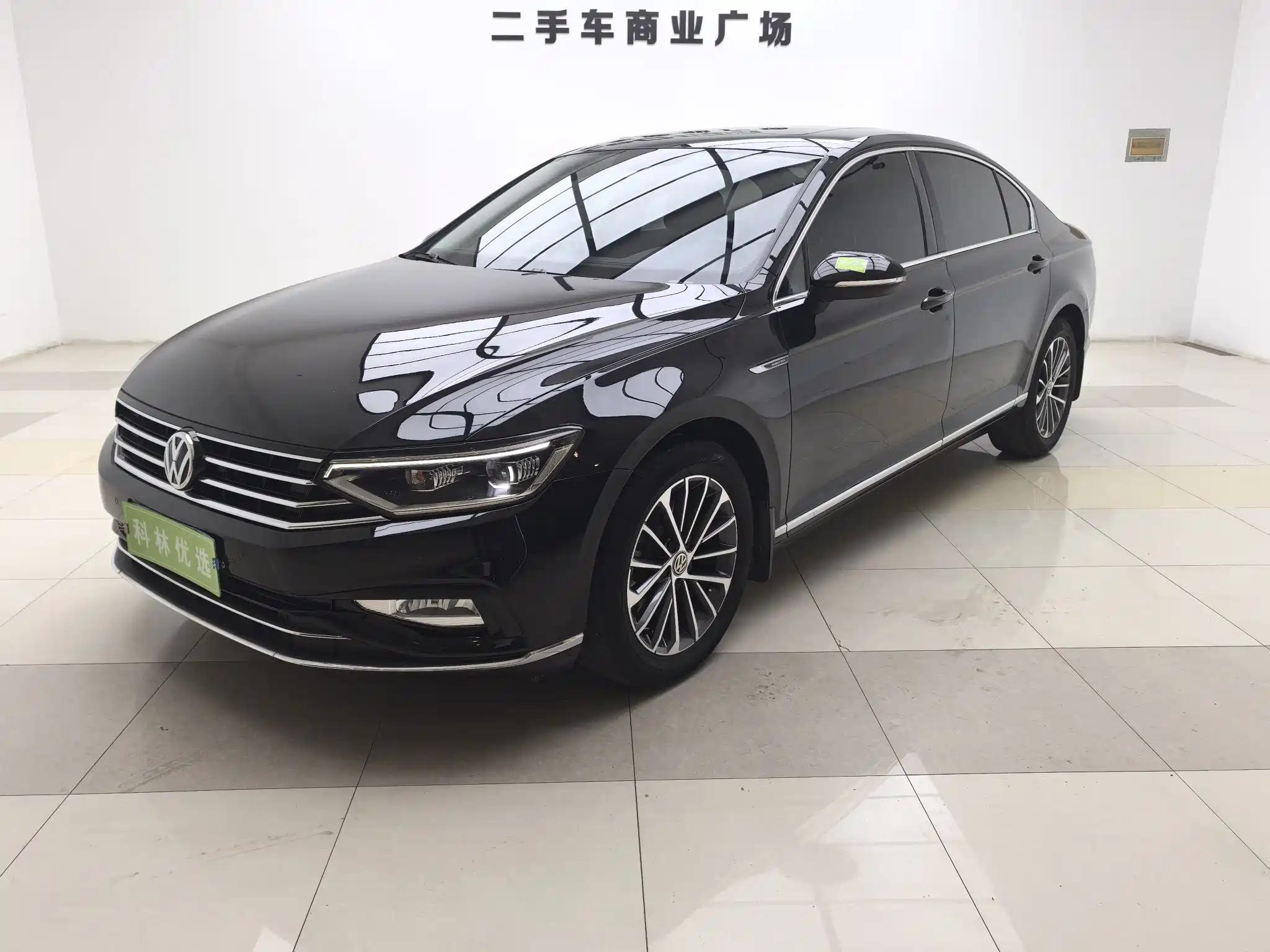 VOLKSWAGEN MAGOTAN 2020