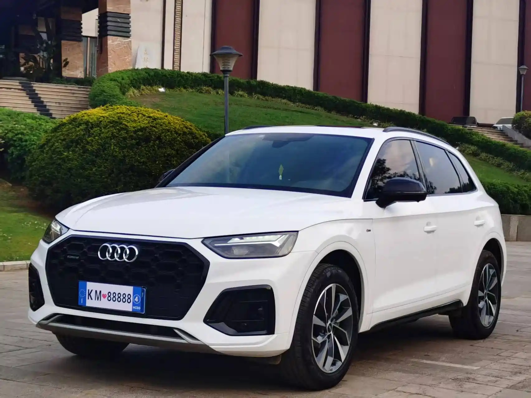AUDI Q5L 2023