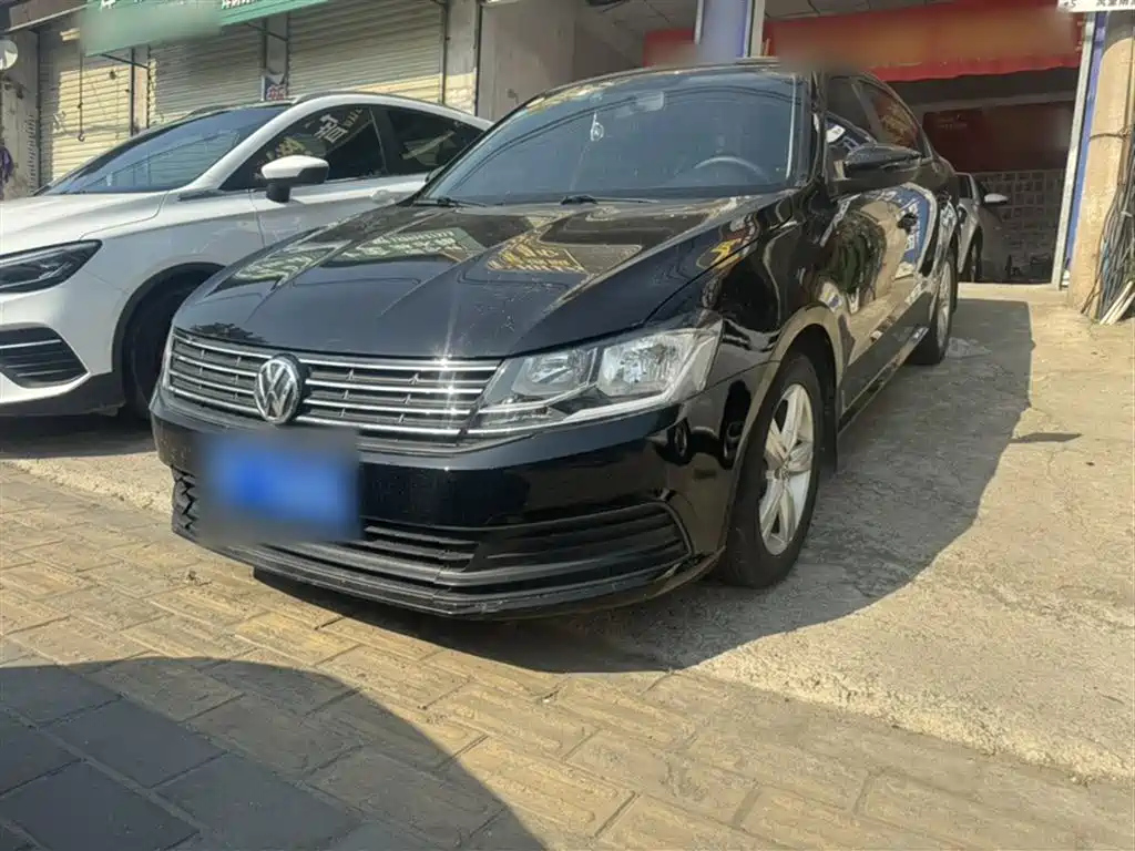 VOLKSWAGEN LAVIDA 2017