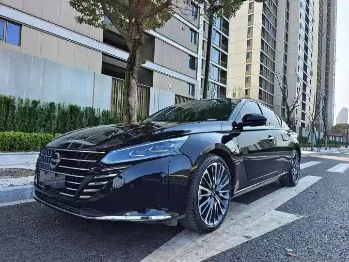 NISSAN TEANA 2022