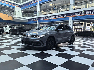 VOLKSWAGEN GOLF  2023