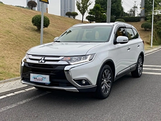 MITSUBISHI OUTLANDER  2018