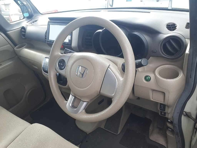 HONDA N BOX PLUS 2014
