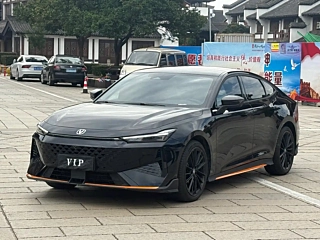 Заказать CHANGAN UNI-V