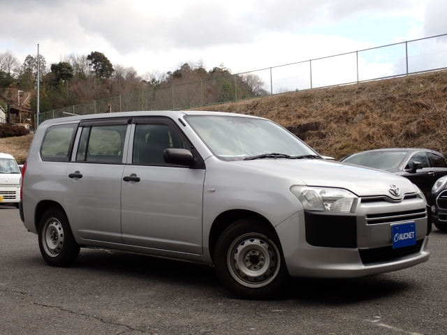 TOYOTA PROBOX 2018