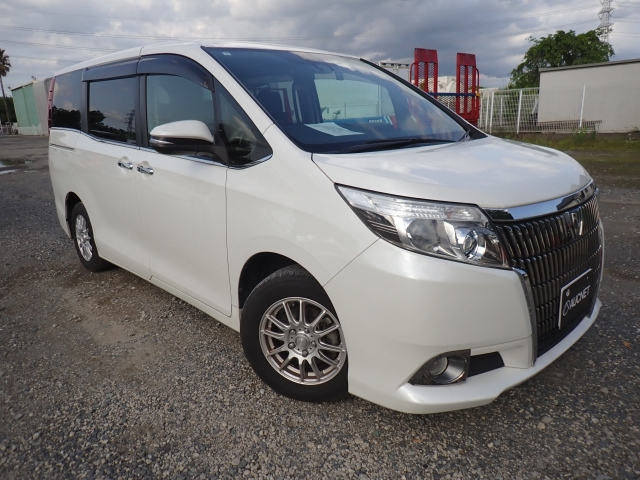 TOYOTA ESQUIRE 2017