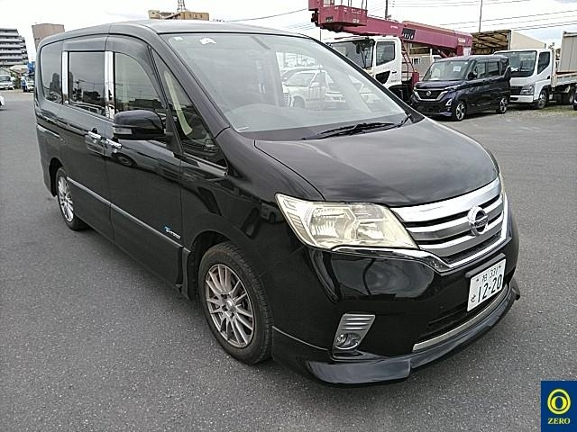 NISSAN SERENA 2013