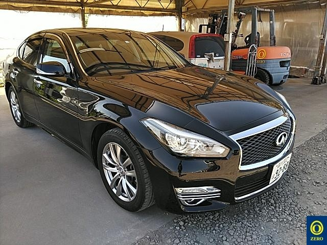 NISSAN FUGA 2018