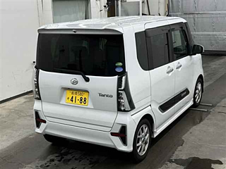 DAIHATSU TANTO 2021