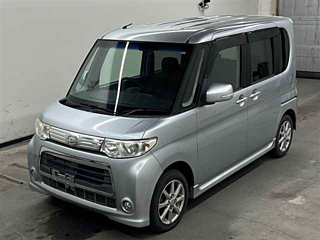 DAIHATSU TANTO 2011