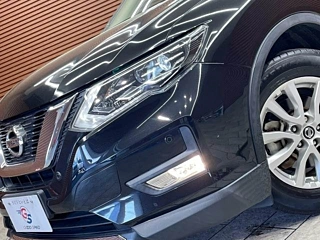NISSAN X-TRAIL 2018