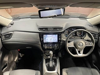 NISSAN X-TRAIL 2018