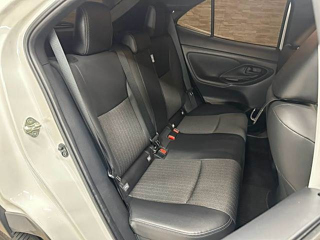 TOYOTA YARIS CROSS 2023