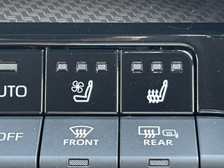 TOYOTA PRIUS 2023