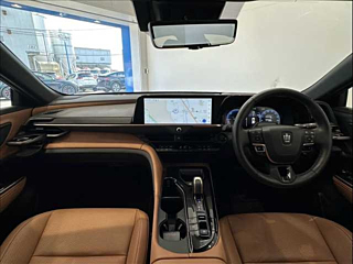 TOYOTA CROWN SPORT 2024