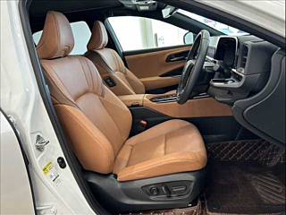 TOYOTA CROWN SPORT 2024