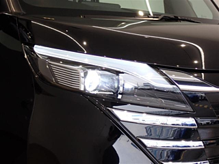 NISSAN ROOX 2023