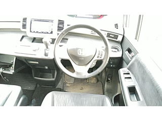 HONDA FREED 2012